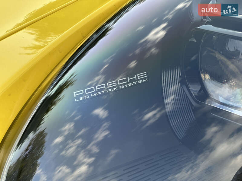 Купе Porsche 911 2022 в Киеве