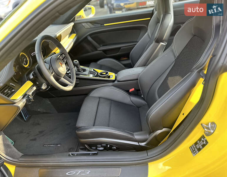 Купе Porsche 911 2022 в Киеве