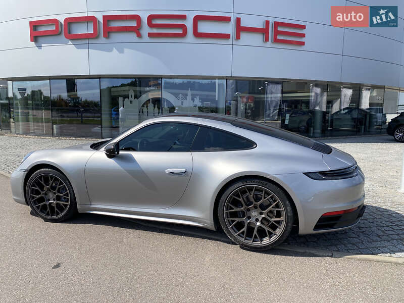 Porsche 911 2021