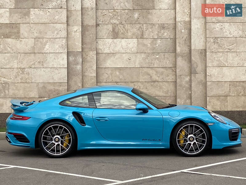 Купе Porsche 911 2016 в Киеве