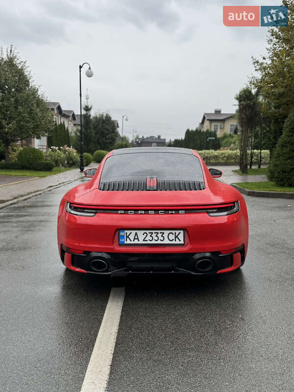 Купе Porsche 911 2022 в Киеве