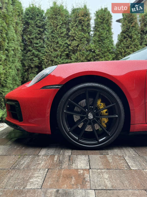 Купе Porsche 911 2022 в Киеве