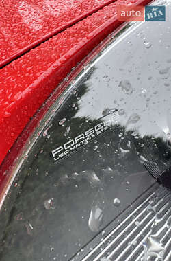 Купе Porsche 911 2022 в 