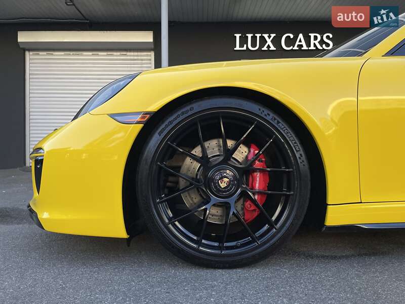 Купе Porsche 911 2017 в Києві