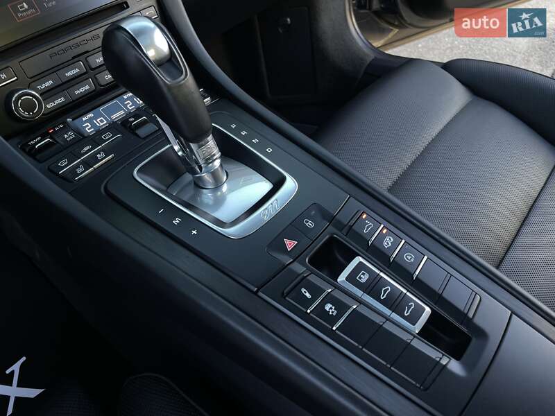 Купе Porsche 911 2017 в Києві