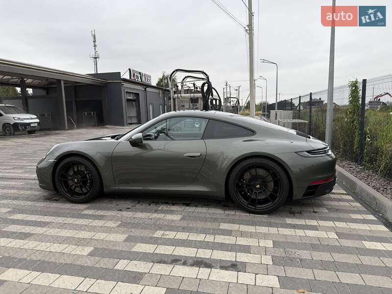 Купе Porsche 911 2023 в Львове