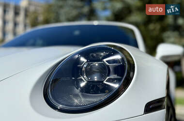 Кабриолет Porsche 911 2022 в 