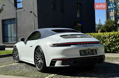 Кабриолет Porsche 911 2022 в 