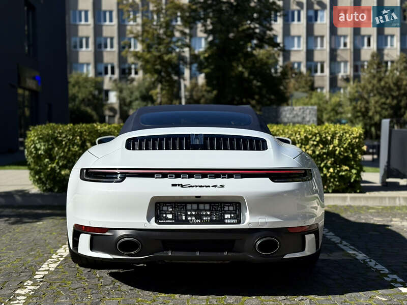 Кабриолет Porsche 911 2022 в Львове
