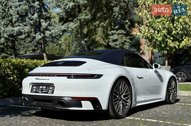 Кабриолет Porsche 911 2022 в 