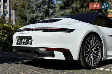 Кабриолет Porsche 911 2022 в 