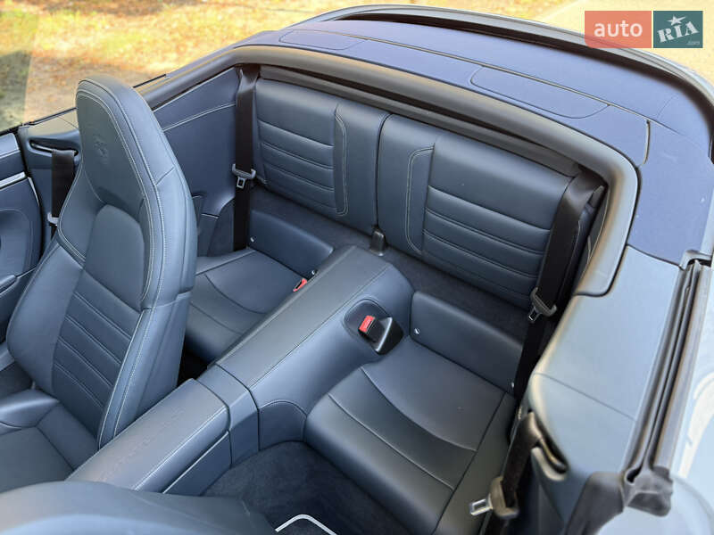 Кабриолет Porsche 911 2022 в Львове