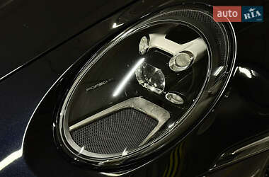 Купе Porsche 911 2023 в 