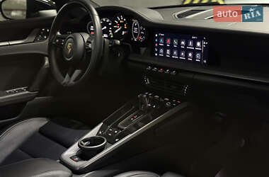 Купе Porsche 911 2023 в 