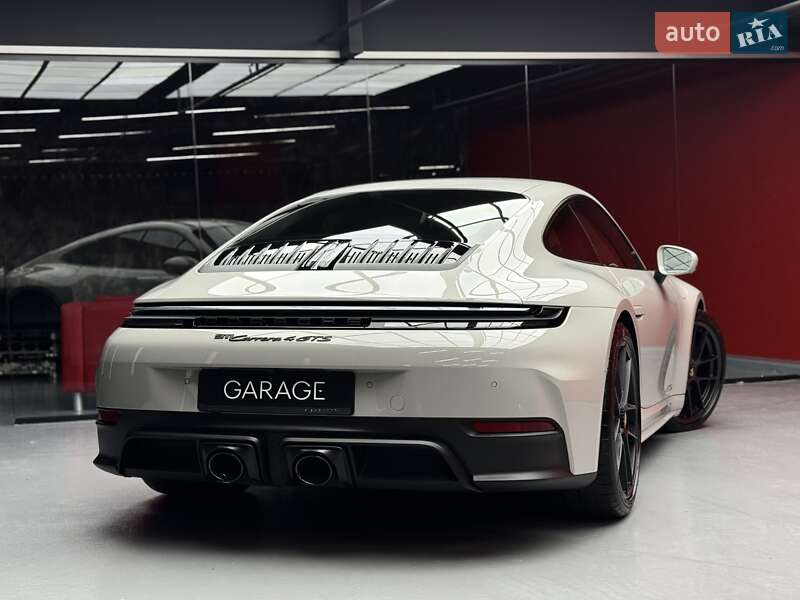 Купе Porsche 911 2025 в Києві фото 16 Купе Porsche 911 2025 в Києві