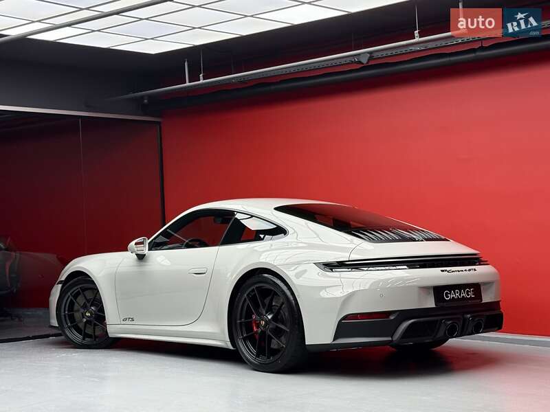 Купе Porsche 911 2025 в Києві фото 21 Купе Porsche 911 2025 в Києві