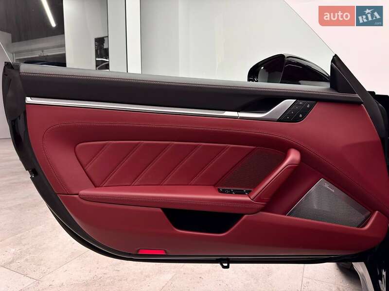 Купе Porsche 911 2022 в Киеве