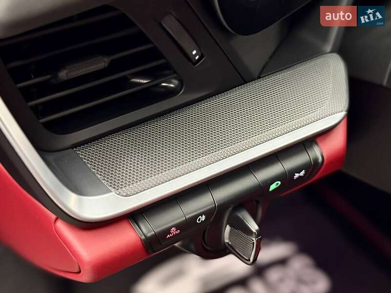 Купе Porsche 911 2022 в Киеве