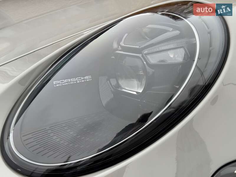 Купе Porsche 911 2024 в Києві фото 3 Купе Porsche 911 2024 в Києві
