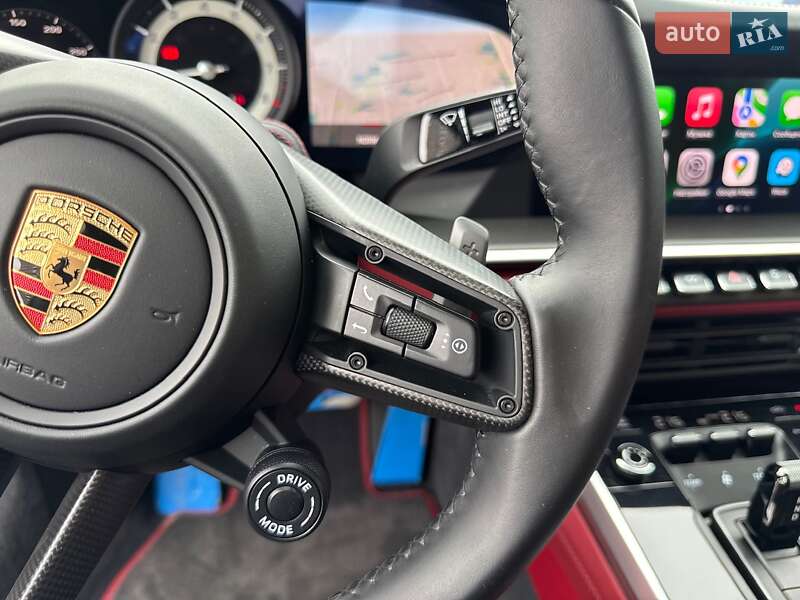 Купе Porsche 911 2024 в Києві фото 40 Купе Porsche 911 2024 в Києві