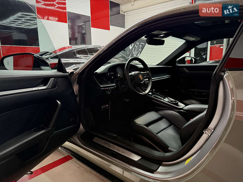 Купе Porsche 911 2021 в Одессе