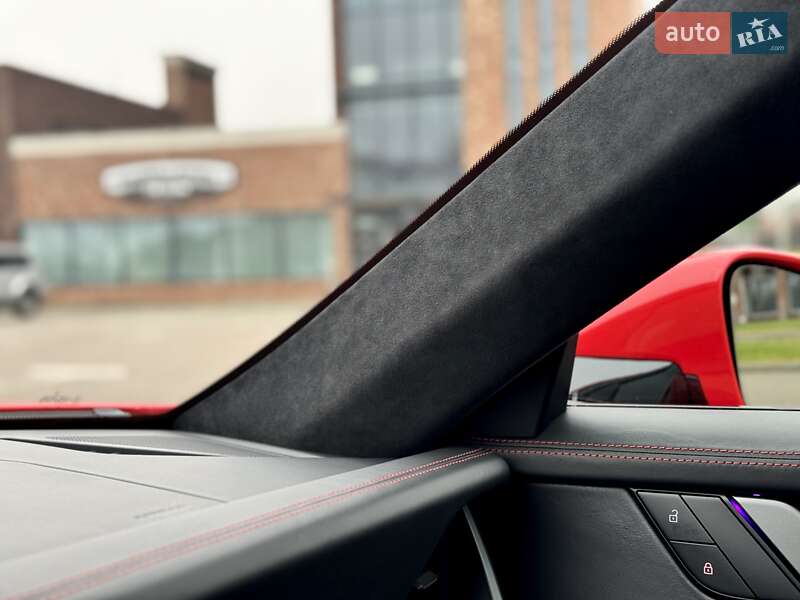 Купе Porsche 911 2022 в Киеве фото 28 Купе Porsche 911 2022 в Киеве