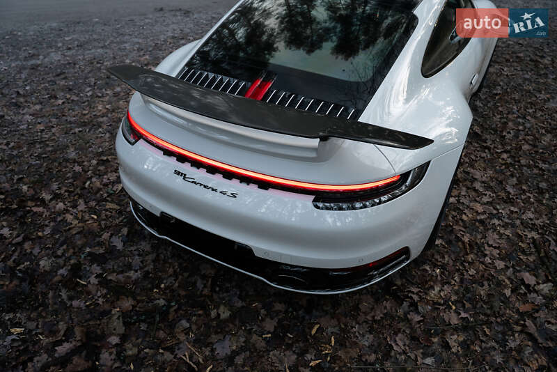 Купе Porsche 911 2022 в Киеве фото 2 Купе Porsche 911 2022 в Киеве