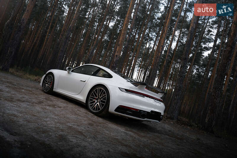 Купе Porsche 911 2022 в Киеве фото 10 Купе Porsche 911 2022 в Киеве