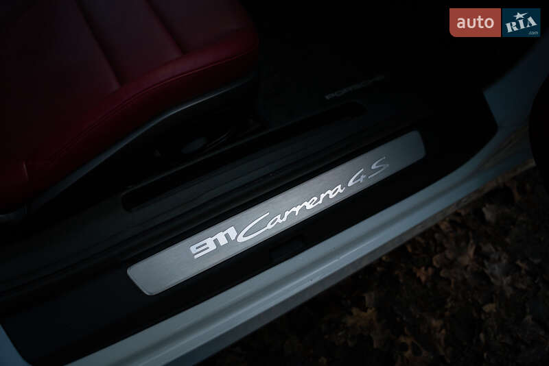 Купе Porsche 911 2022 в Киеве фото 41 Купе Porsche 911 2022 в Киеве