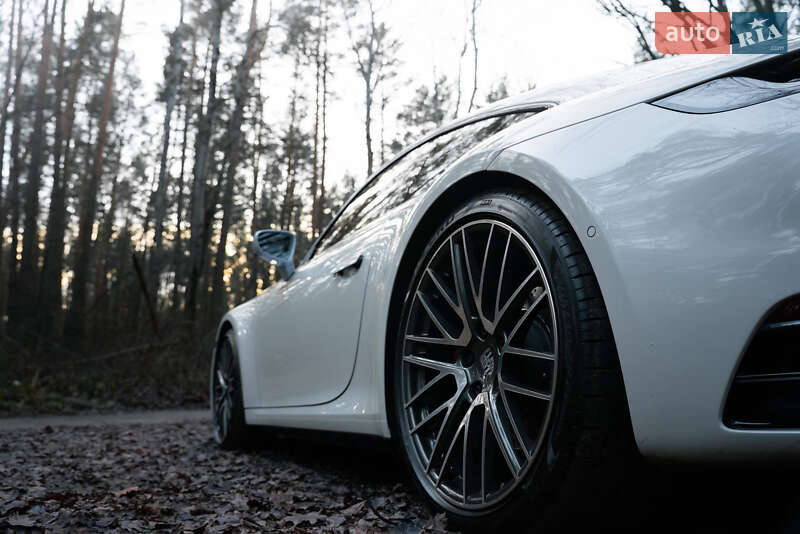 Купе Porsche 911 2022 в Киеве фото 45 Купе Porsche 911 2022 в Киеве
