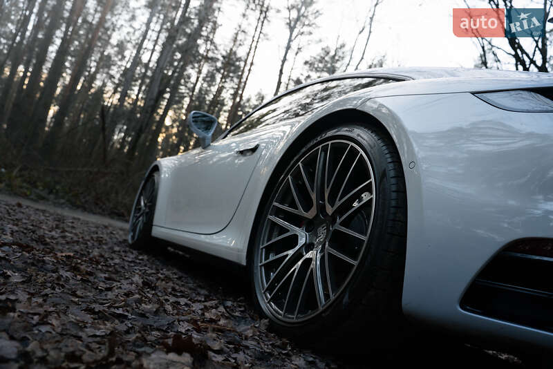 Купе Porsche 911 2022 в Киеве фото 51 Купе Porsche 911 2022 в Киеве