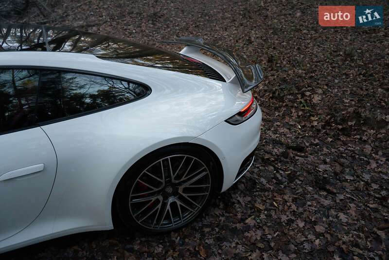 Купе Porsche 911 2022 в Киеве фото 55 Купе Porsche 911 2022 в Киеве