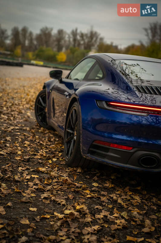 Купе Porsche 911 2024 в Києві