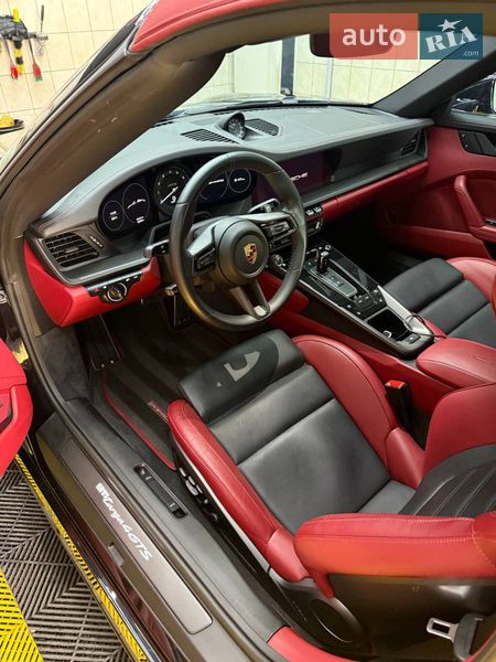 Купе Porsche 911 2024 в Києві