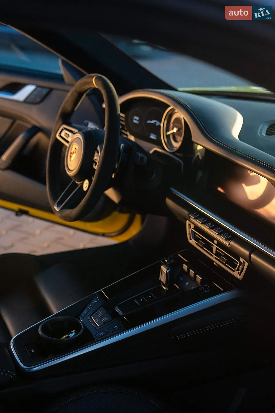 Porsche 911 2021 VIN WP0AD2A94NS254114 фото оголошення 26 з 27