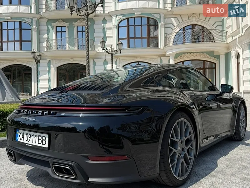 Porsche 911 2025