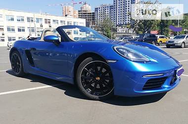 Кабриолет Porsche Boxster 2016 в Киеве