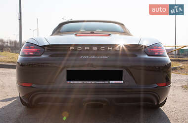 Кабриолет Porsche Boxster 2016 в 