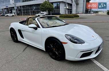 Родстер Porsche Boxster 2016 в 