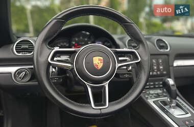 Родстер Porsche Boxster 2017 в 