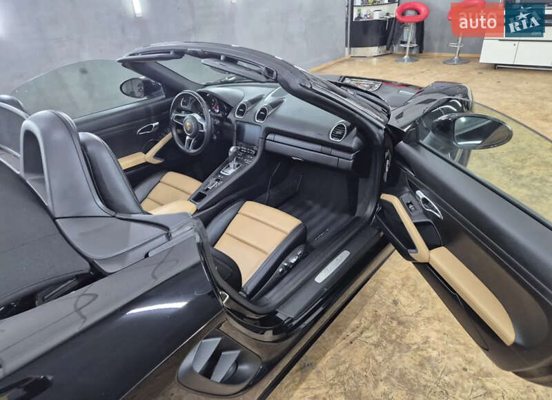 Родстер Porsche Boxster 2018 в Києві