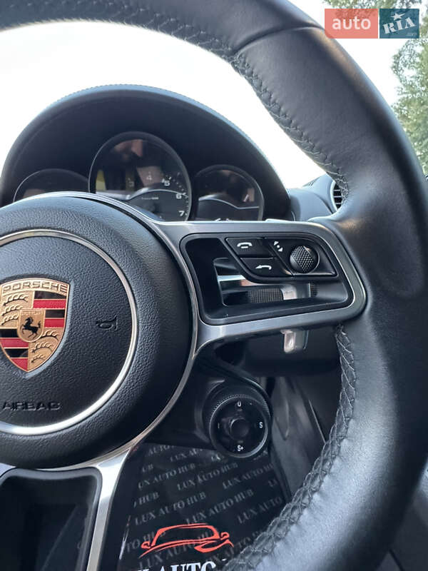 Родстер Porsche Boxster 2020 в Киеве