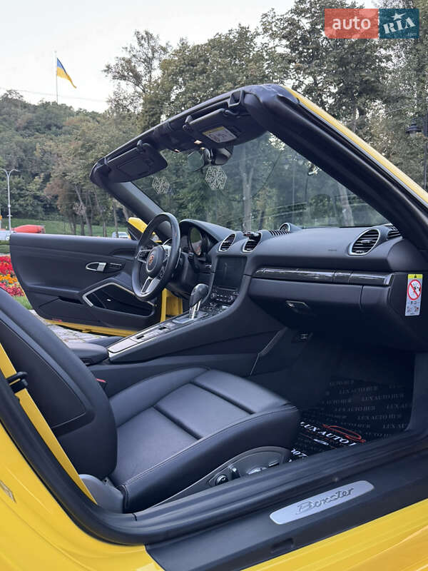 Родстер Porsche Boxster 2020 в Киеве