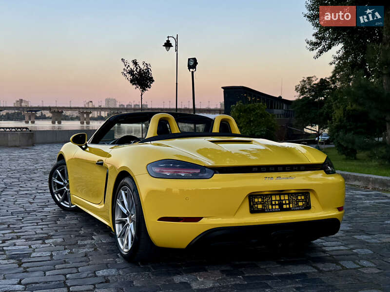 Родстер Porsche Boxster 2020 в Киеве