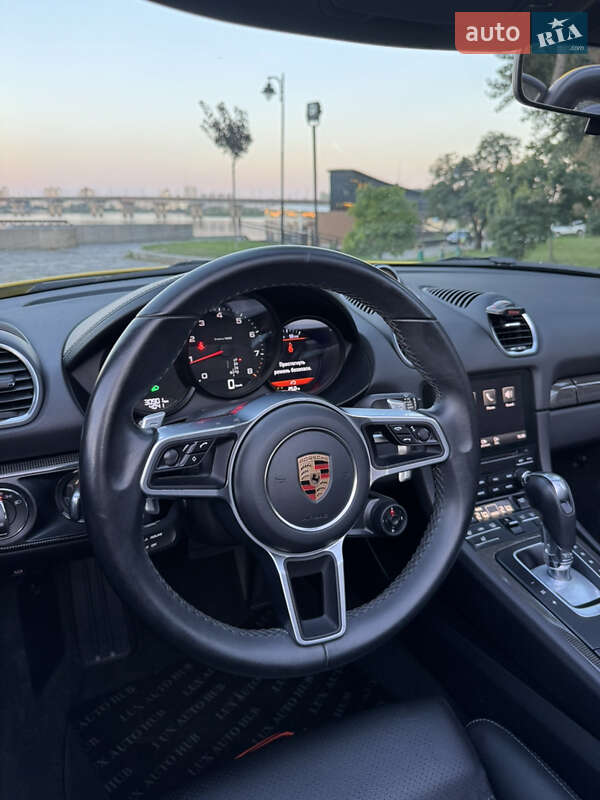 Родстер Porsche Boxster 2020 в Киеве