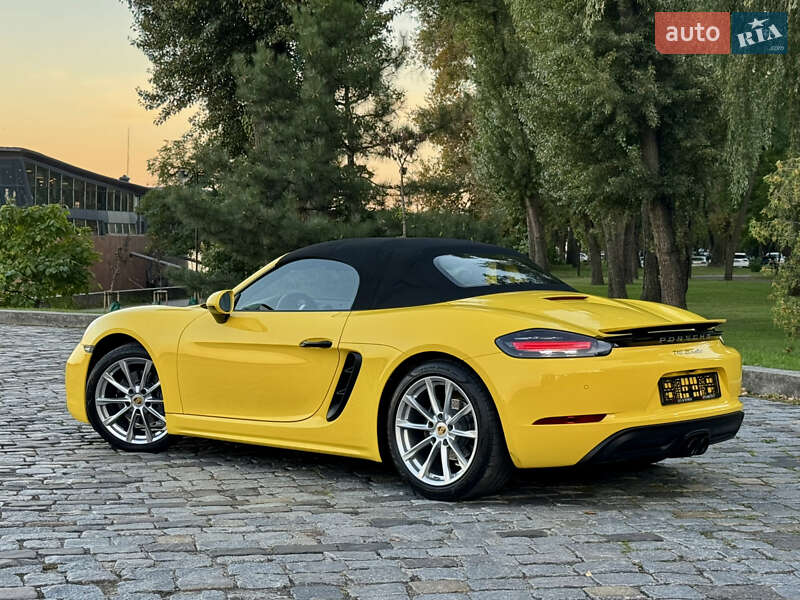 Родстер Porsche Boxster 2020 в Киеве