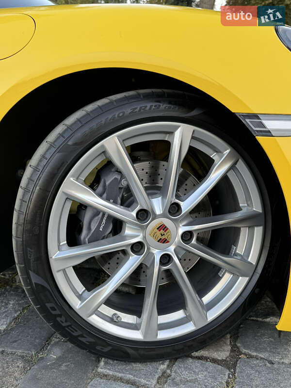 Родстер Porsche Boxster 2020 в Киеве