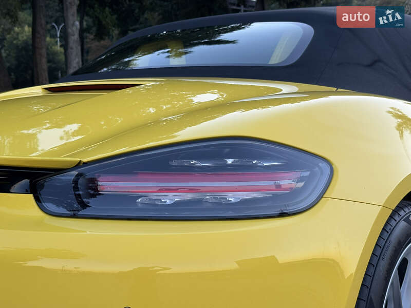 Родстер Porsche Boxster 2020 в Киеве