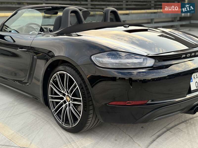 Родстер Porsche Boxster 2020 в Киеве