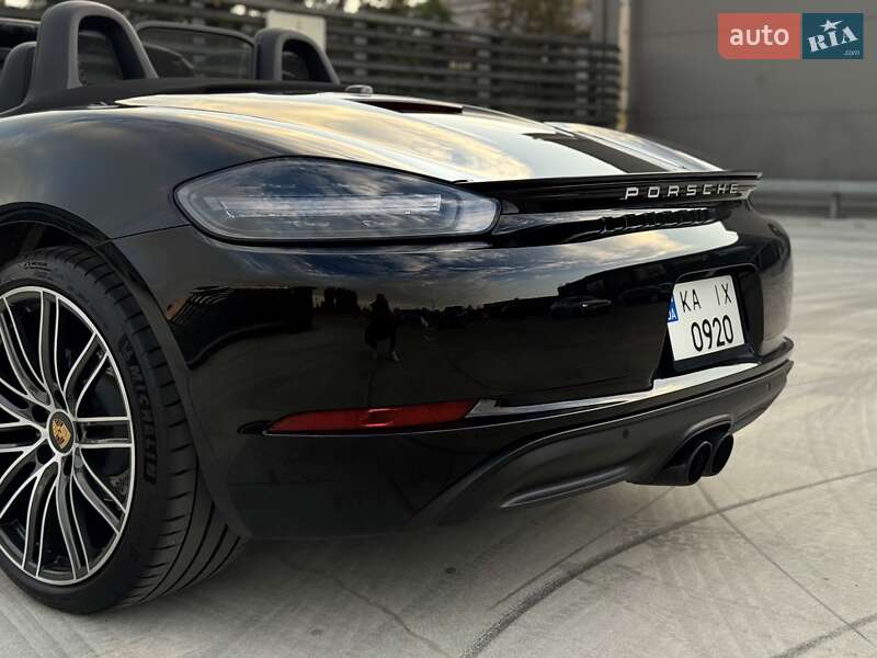 Родстер Porsche Boxster 2020 в Киеве